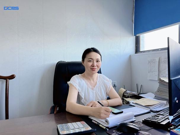 入行仅三年，这位“女强人”一人撑起了整个纸箱厂